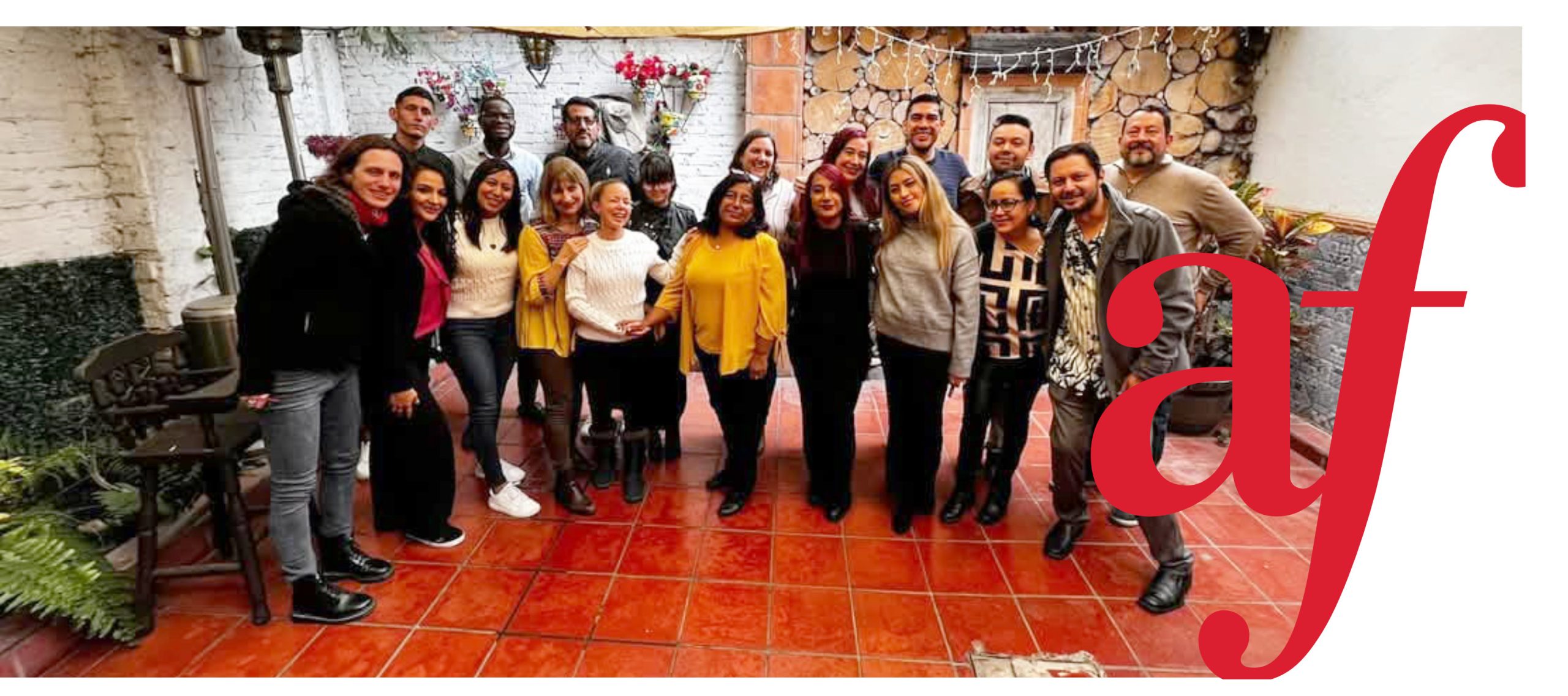 NUESTRO EQUIPO